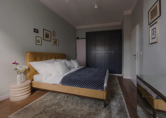 Oak House - Boutique Near Meidling Station Готель типу "ліжко та сніданок" Відень