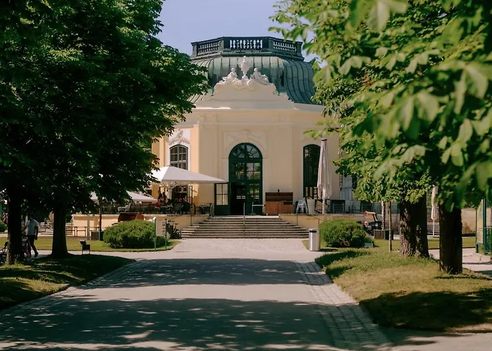 Oak House - Boutique Near Meidling Station 4* Відень