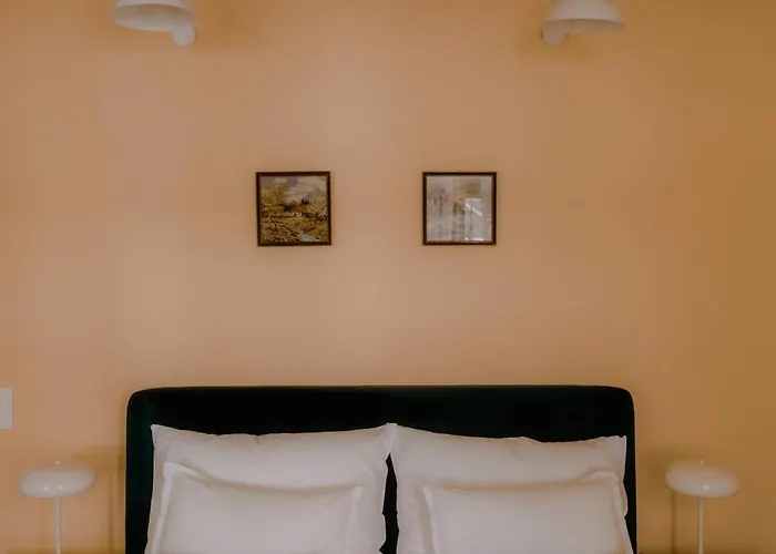 Готель типу "ліжко та сніданок" Oak House - Boutique Near Meidling Station Відень