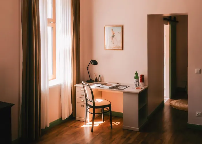 民宿 Oak House - Boutique Near Meidling Station 4*
