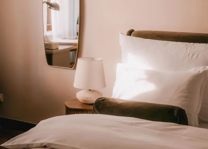 Oak House - Boutique Near Meidling Station 民宿 4*